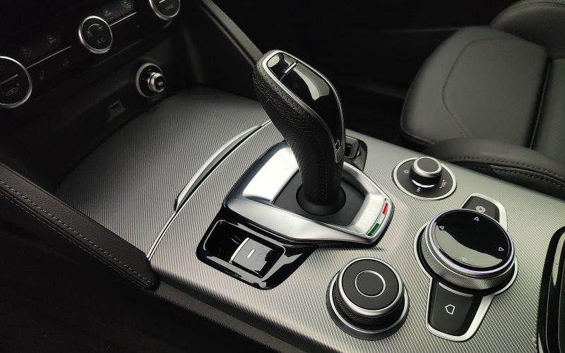 STELVIO 2.2 TD 210CV VELOCE AT8 Q4 MY24